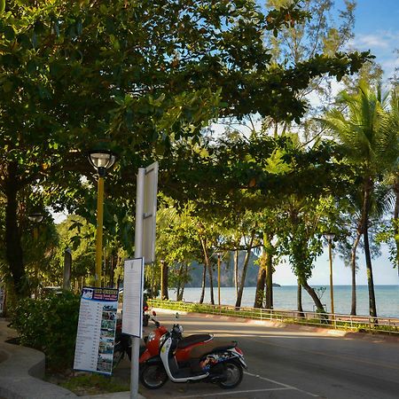 Irest Ao Nang Seafront Vandrarhem Exteriör bild