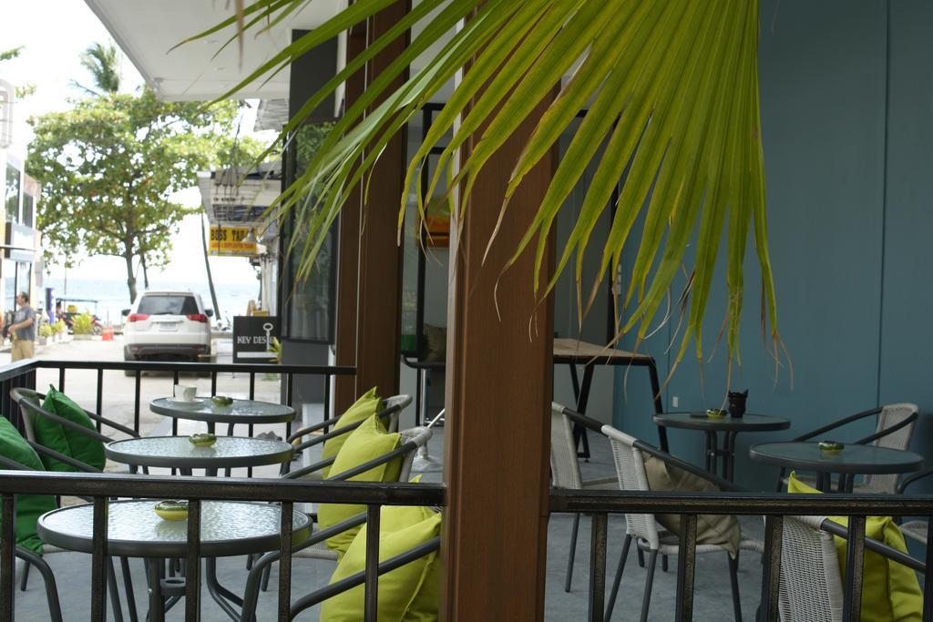 Irest Ao Nang Seafront Vandrarhem Exteriör bild